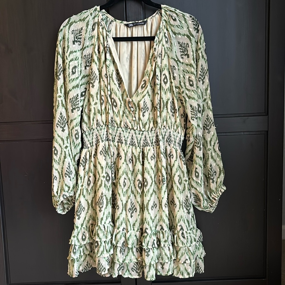 NWOT Zara Size Small Green V neck dress